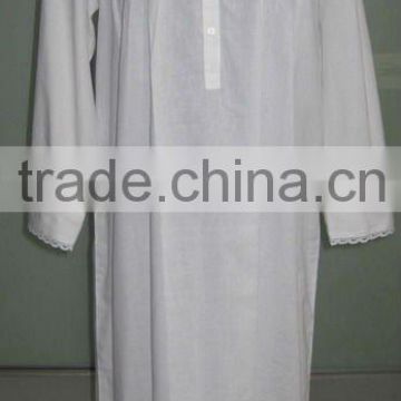 Europen Fashion Embroidered White Cotton Nightgown