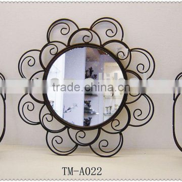 Metal Wall Mirror/Decorative set