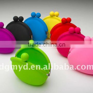 Hot sale manufacturer new design low price silicone coin wallet