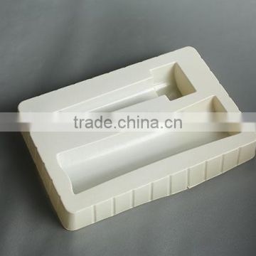 Thermoforming plastic tray for hardware