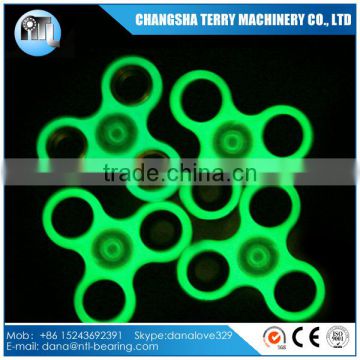 Luminous tri hand spinner toy with steel bearing