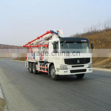 SINOTRUK HOWO Chassis 6x4 Concrete Pump Truck