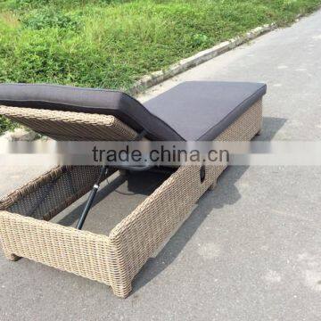 WICKER LOUNGER/ SUN BED/ SUN LOUGHER/ LATEST LOUNGER WITH CUSHION/