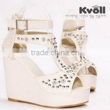 Women fashion sandals