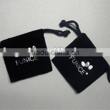 durable accessory velvet pouch