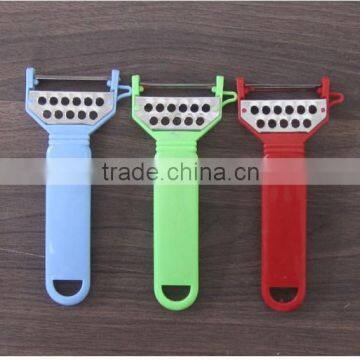 Creative Home plane scraping fruit Plastic handle planing Multi-function kitchen supplies household goods kitchen peeler P25