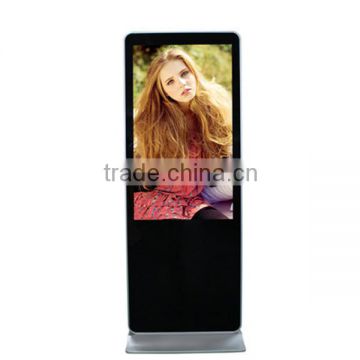 47" rounded vertical stand-alone LCD advertising player