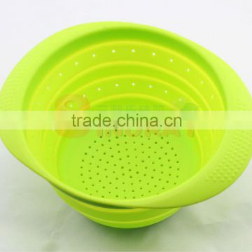 Collapsible Silicone Colander for Your Kitchen