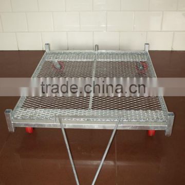 44"*46" wire mesh base with widened wheels