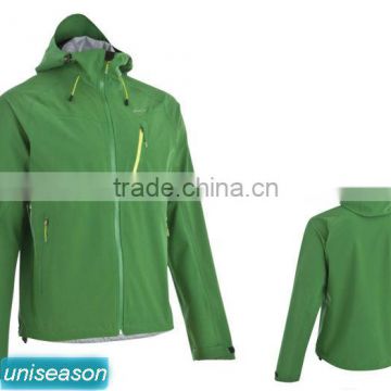 Waterproof green men sportwear for camping