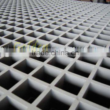 Swimming pool grating, light weight and high strengh