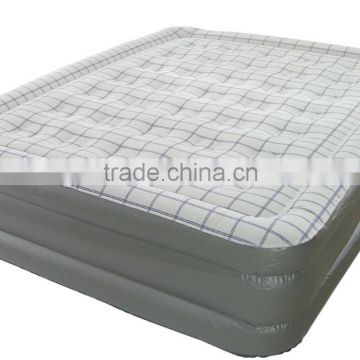 Plush high raised air bed/air mattress