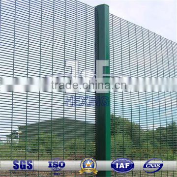 Green Color PVC coated galvanized/stainless steel 358 security fence