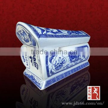 Chinese style high quality blue and white funeral ash urn for old man