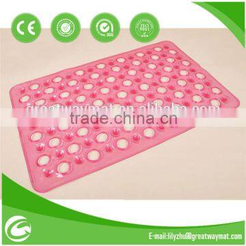 Transparent plastic bathtub mat with suction cup