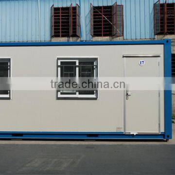 Portable container living cabin for camp site