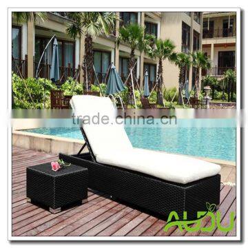 Audu Texas Pool Wicker Outdoor Lounger