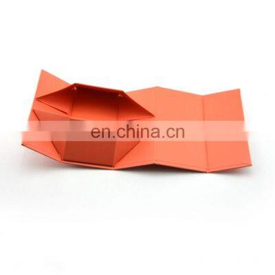 Most stylish customized deboss printing packaging empty gift paper foldable box