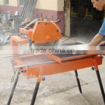 Stone cutting machine, wet saw tile cutter