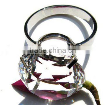 2015 high quality Wholesale diamond crystal napkin holder Crystal Napkin Ring