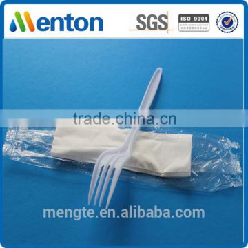 Wholesale restaurant set of plastic cutlery fork and napkin