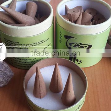 Fill your home fragrance by burning agarwood or oud wood incense cone