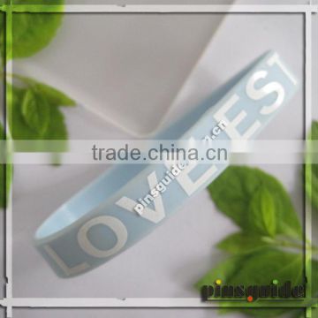 China Manufacturer 2014 Fashion Customer 2D PVC Meaningful Bracelets