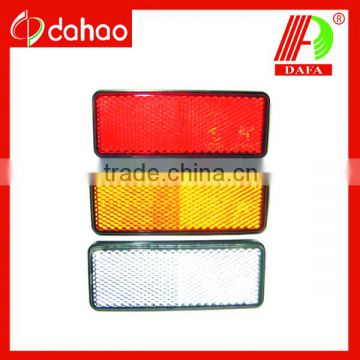Red/yellow/white rectangular reflector