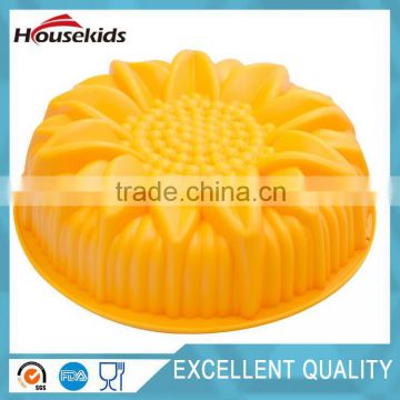 Multifunctional bundt cake silicone mold for wholesales