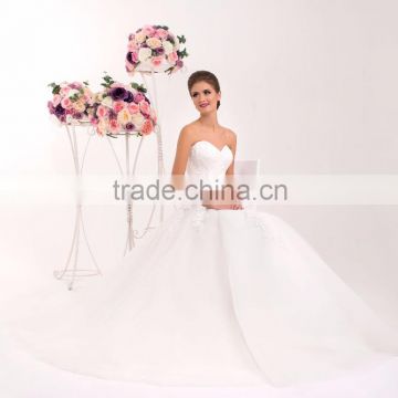 Amazing Rossella Wedding Apparel in Princess-like style