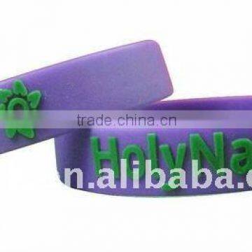 design embossed sports silicone bracelet wristband