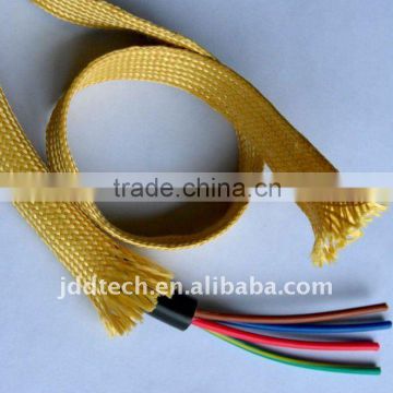 Expandable Kevlar braided sleeving for race car