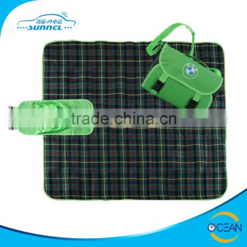 Popular Pattern Waterproof Folding Travel Picnic Mat , Car Camping Mat
