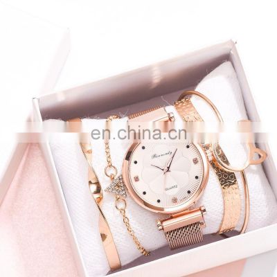 Women Watches Luxury Magnet Buckle Flower Rhinestone Watch Ladies Quartz Wrist Womens Branded Watches