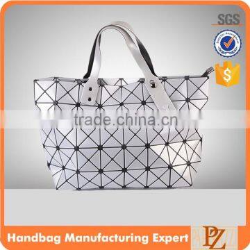 5739 OEM Factory Geometric fashion trendy tote bag designer shoulder handbag lady fashionable style.                        
                                                                                Supplier's Choice