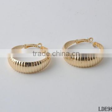 Vintage large chunky gold hoop earrings