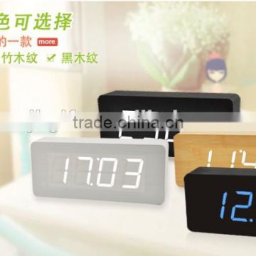 2016 hot sale Sound Control Digital LED Wooden alarm Clock