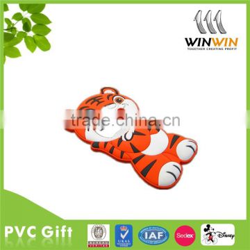 2015 hot selling high quality tiger shape PVC bottle opener