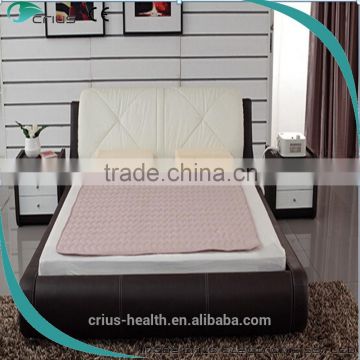 Health care and physical therapy effect water heating mattress pads