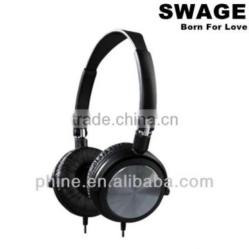 PH-702 distributors 3.mm plug FM Radio stereo fashion and colour headphone with micphone from china