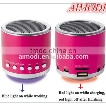 Cylindrical portable mini speaker, Moblie mini speaker support FM function with induction function MN-02