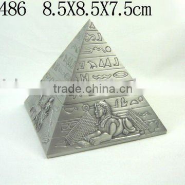 Pyramid Design Polished Metal Cigar Ashtray(LD-486)