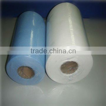 oil-absorbed nonwoven wiper roll