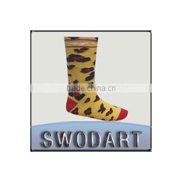 Fashion design colorful cotton socks men custom mid calf dress socks