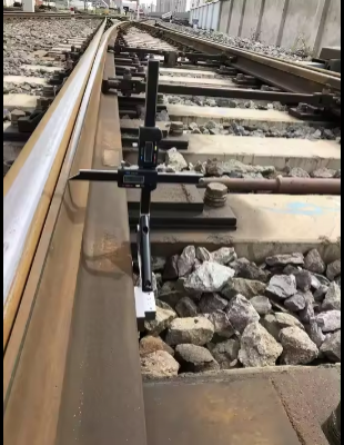 Digital Switch Rail Lateral Wear Gauge