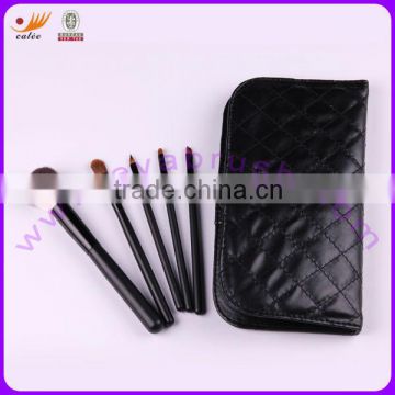 Synthetic Hair 5 Pcs Makeup Brush Set with Pouch