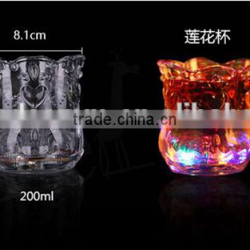 2016super deal Creative flash luminescence induction octagonal glow cup luminous cup for celebration club bars free shipping