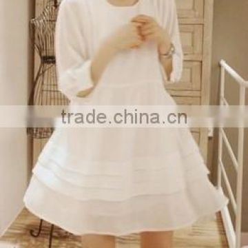 white gril's casual chiffon dress