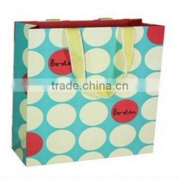 Customised printed paper bags hot sale in alibaba