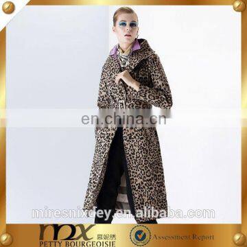 the fashion women with fashion design women wind coat